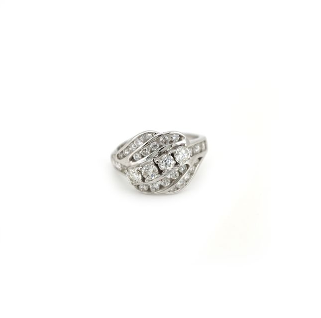 14K White Gold Ring Studded With Round Diamond
