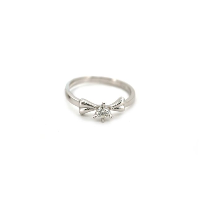 PT900K Platinum Ring Studded With Round Diamond with 0.17ct