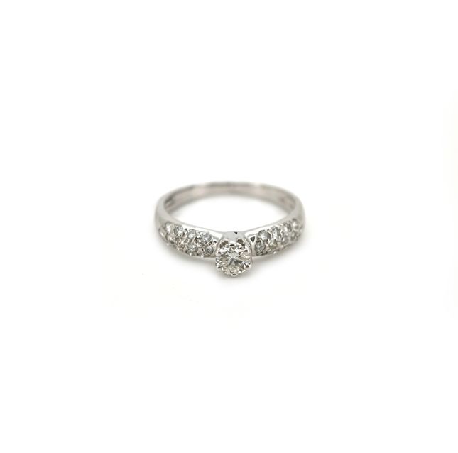 14K White Gold Ring Studded With Round Diamond with 0.25ct