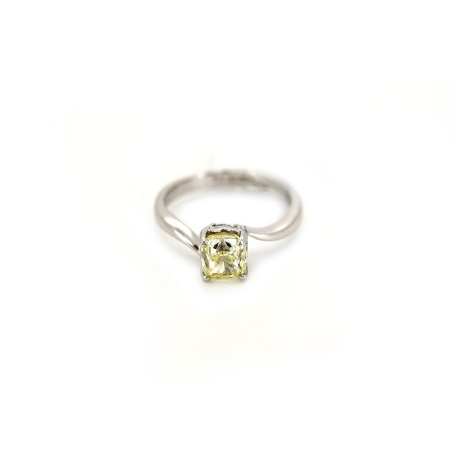 Cushion Cut Diamond Solitaire Ring with Criss-Cross Band