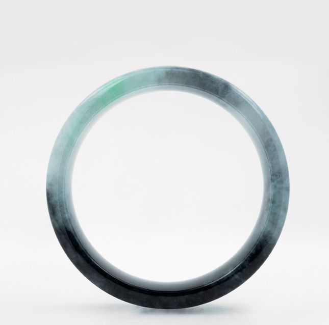 Jadeite Round Bangle 359.93ct