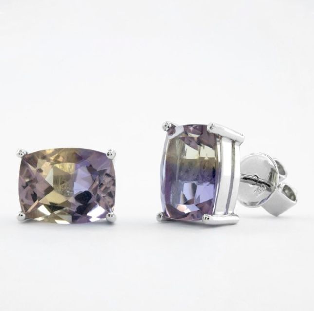 Iconic 18KT White Gold Purple Quartz Earring