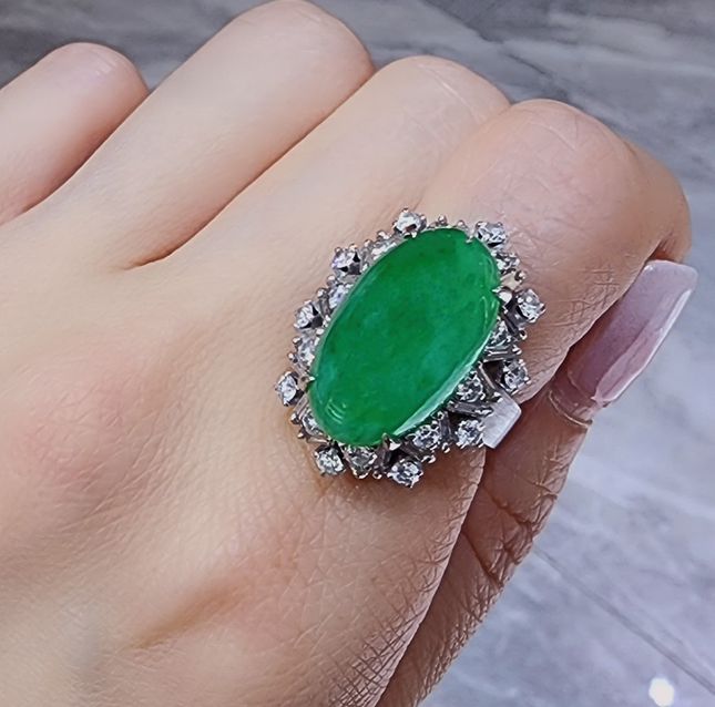 50.43ct Jadeite Ring in 9K White Gold – LR8222