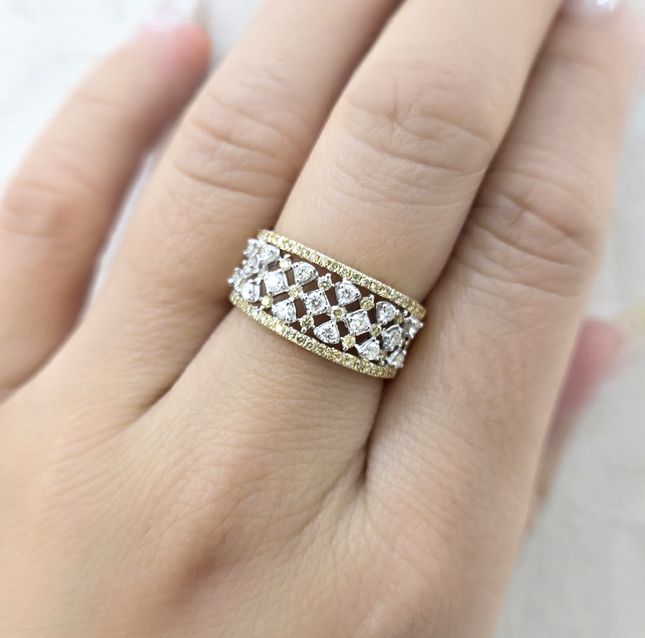 18K Yellow Gold Ring Diamond