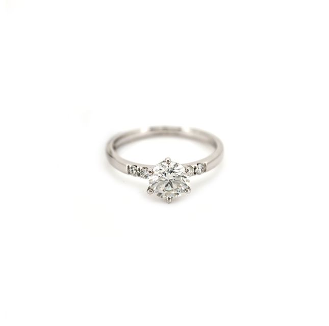 1.02ct Diamond Round Ring in 18K White Gold