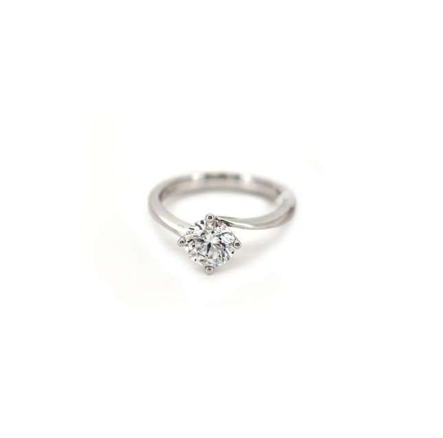 Round 0.90ct Diamond Ring in 18K White Gold
