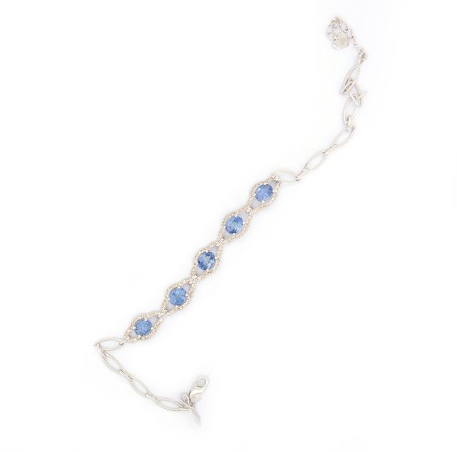 18K White Gold Sapphire Bracelet 3.41ct