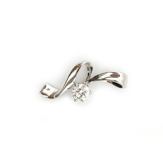 18K White Gold Petite Diamond Pendant 0.19ct