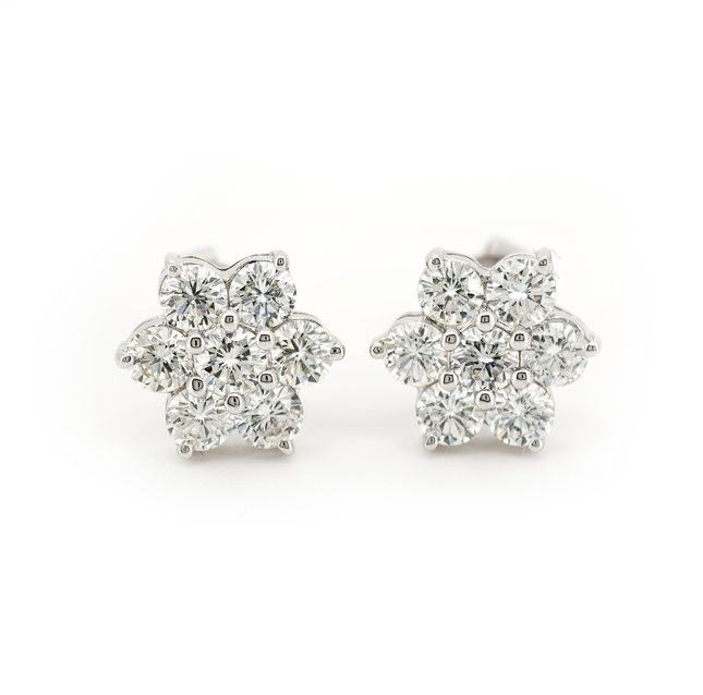 18K White Gold Diamond Earring Pair 2.80ct