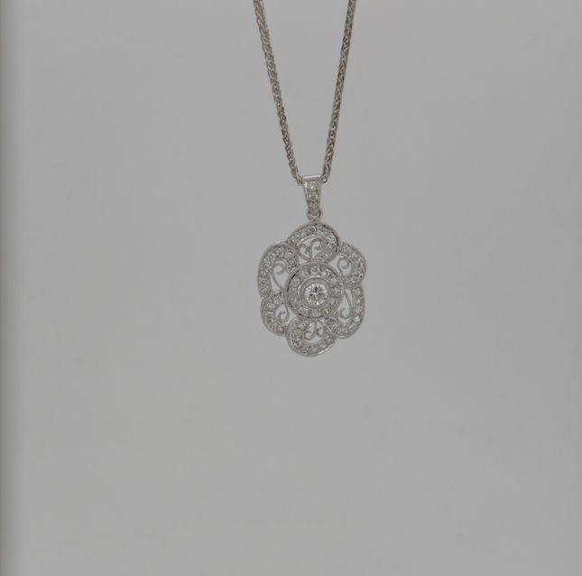 18K White Gold Necklace
