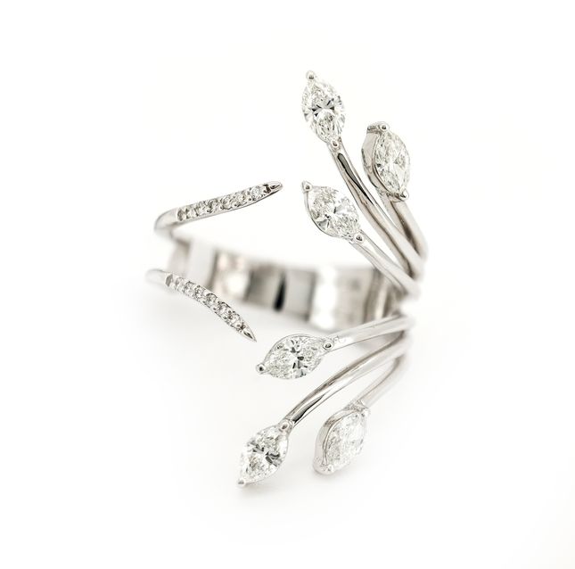 10K White Gold Antique Diamond Ring