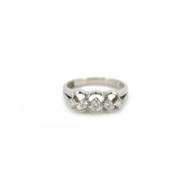 14K White Gold Ring Studded With Round Diamond
