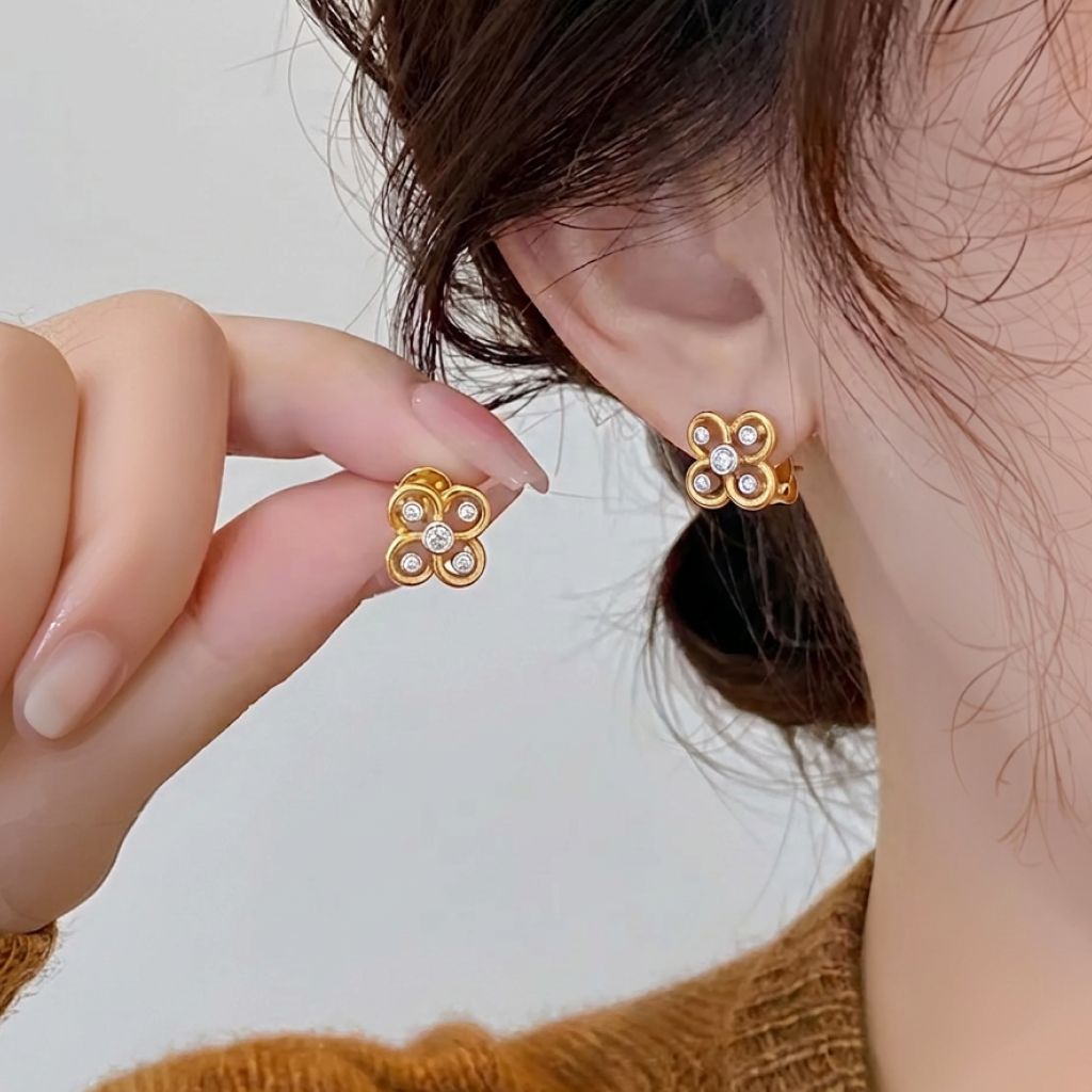 Solid gold natural diamond ring lifestyle shot, showcasing fine jewelry material quality and intrinsic value