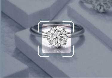 Luxury diamond ring showcase