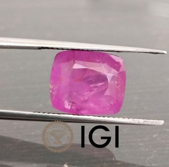 IGI Certified 4.88ct Ruby