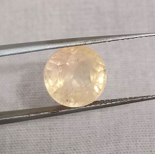 4.48 carat Sapphire Round Stone