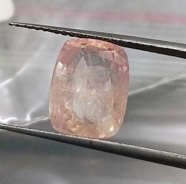 4.90ct IGI Certified Untreated Padparadscha Sapphire