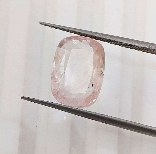IGI Certified Untreated 3.05ct Padparadscha Sapphire