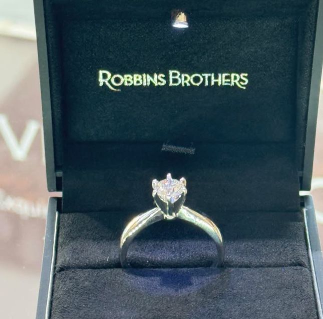 14K White Gold Diamond Round Ring