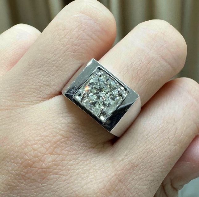 GIA Certified 2.01ct L SI2 Round Shape Diamond Ring