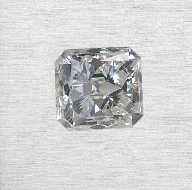 5.01ct radiant shape natural diamond certified