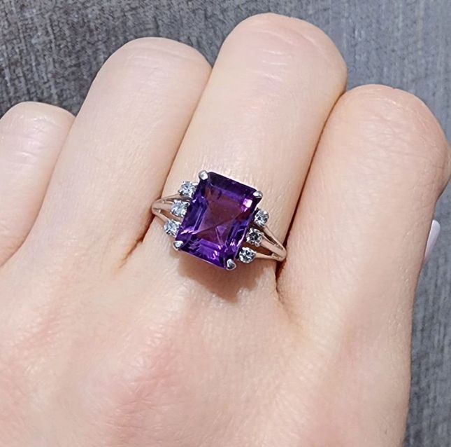 Amethyst Emerald 3.08ct Ring in 18K White Gold