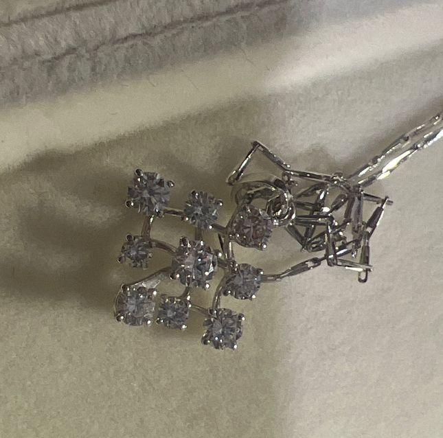 Round Diamond And Diamond Pendant