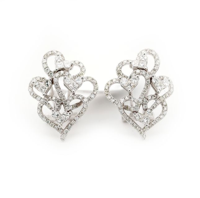 Dolce Splendore 18K White Gold Diamond Earring Pair LE2917