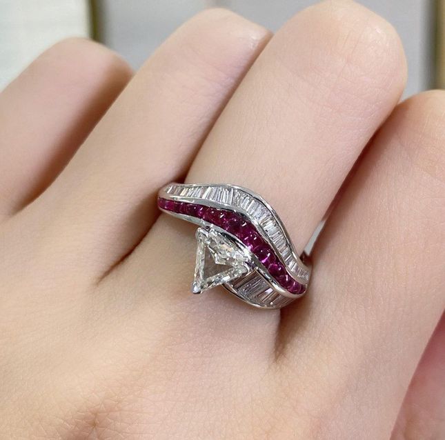 Diamond Trilliant 0.5ct Ring in 18K White Gold