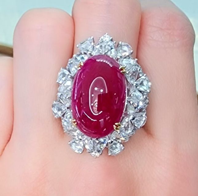 Cabochon Ruby Ring in White & Yellow Gold – LR8614