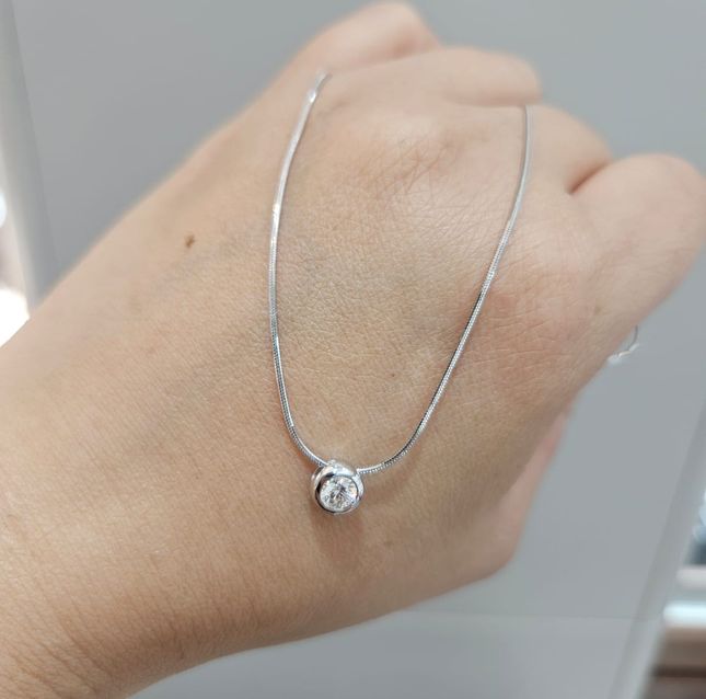 0.35ct Diamond Pendant 18K White Gold NP510