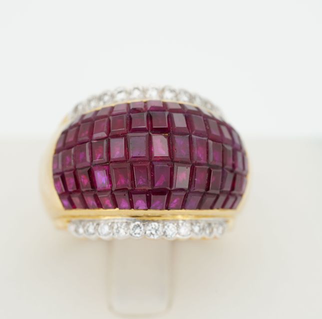 Stylish 18K Yellow Gold Ruby Princess