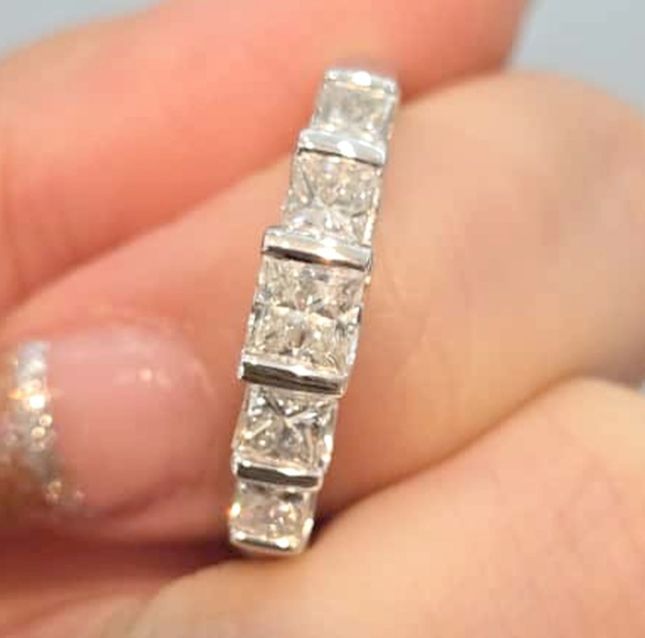 Timeless 5 Princess cut Diamond Ring 18K White Gold LR14576