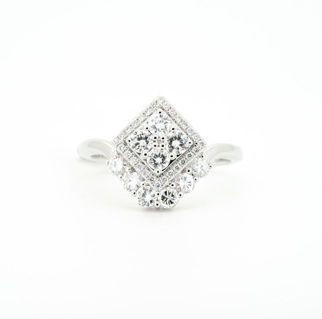 Elegant 18K White Gold Diamond Round LR 12883