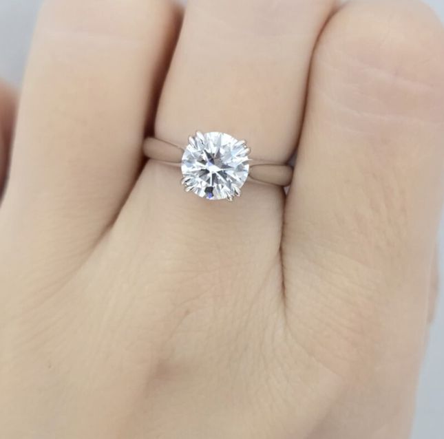 Couture D Round Ring 18K White Gold LR14366
