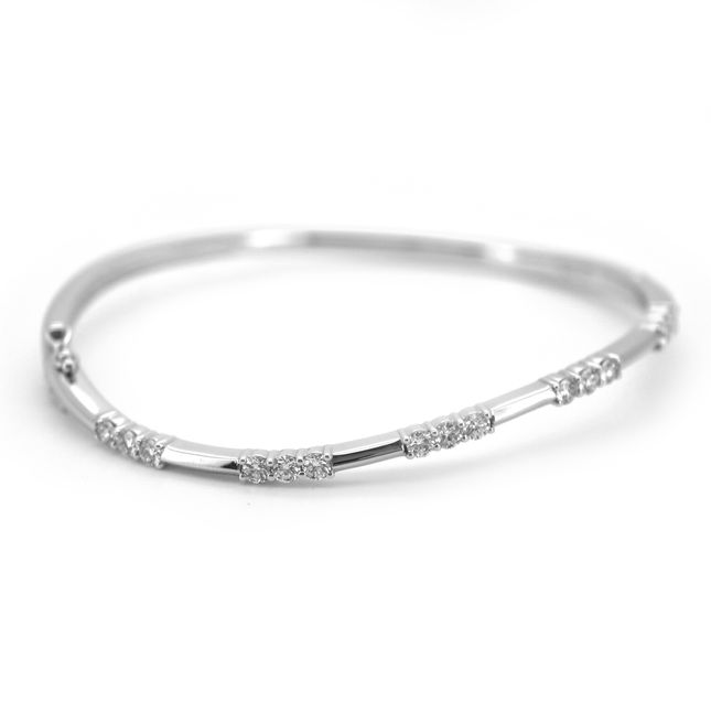 18K White Gold Diamond Bracelet 0.82ct LBN234
