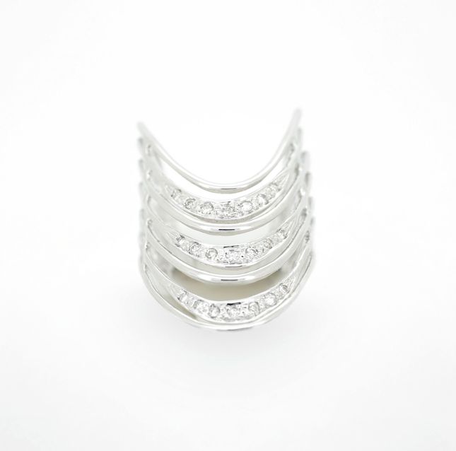 Classic 18K White Gold Diamond Round LR 12916