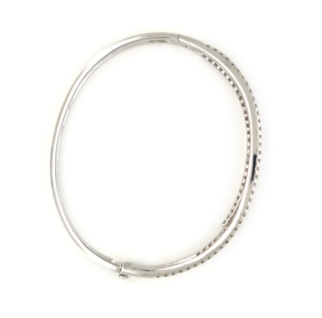 18K White Gold Diamond Bracelet 1.98ct LBN228