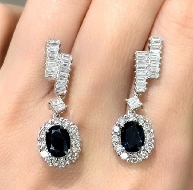 OceanWhisper 18K White Gold Sapphire Earrings – LE2838