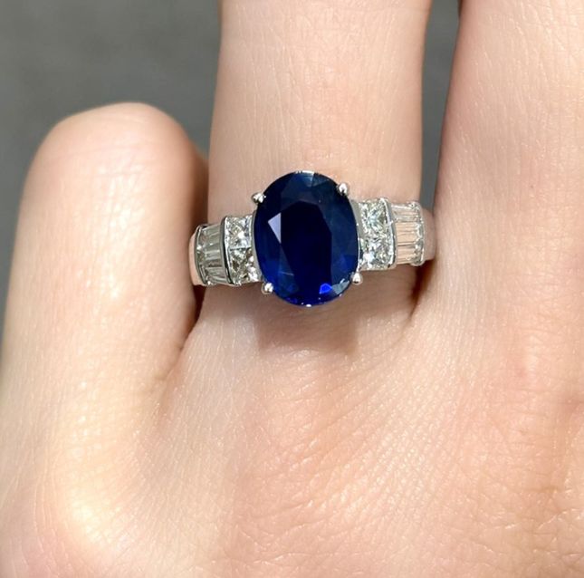 Victorian Era 18K White Gold Sapphire & Diamond Ring