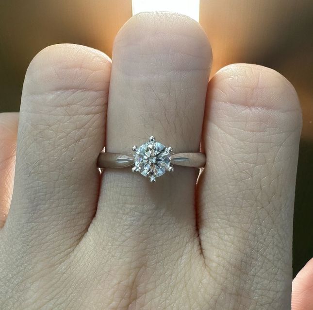 0.70 ct Solitaire Ring in 18K White Gold / P4891-A