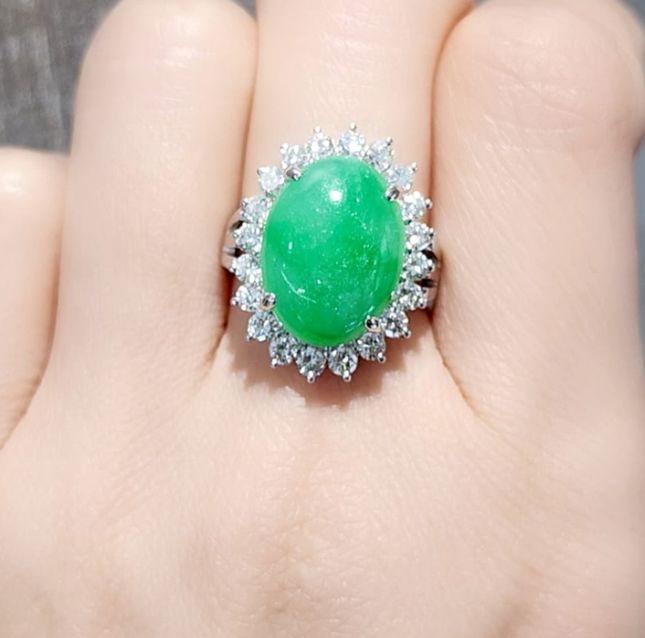 Jadeite Ring with Subtle Shine – LR13916