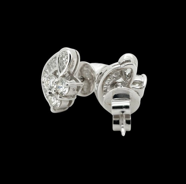 18K White gold Diamond Luxury Design LE2401