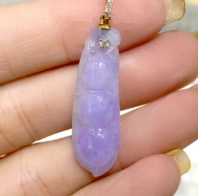 Jadeite Pendant 17.01ct 18K Rose Gold