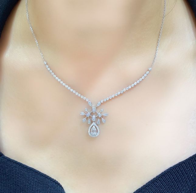 Delicate 18K White Gold Diamond Necklace, Artisanal Design