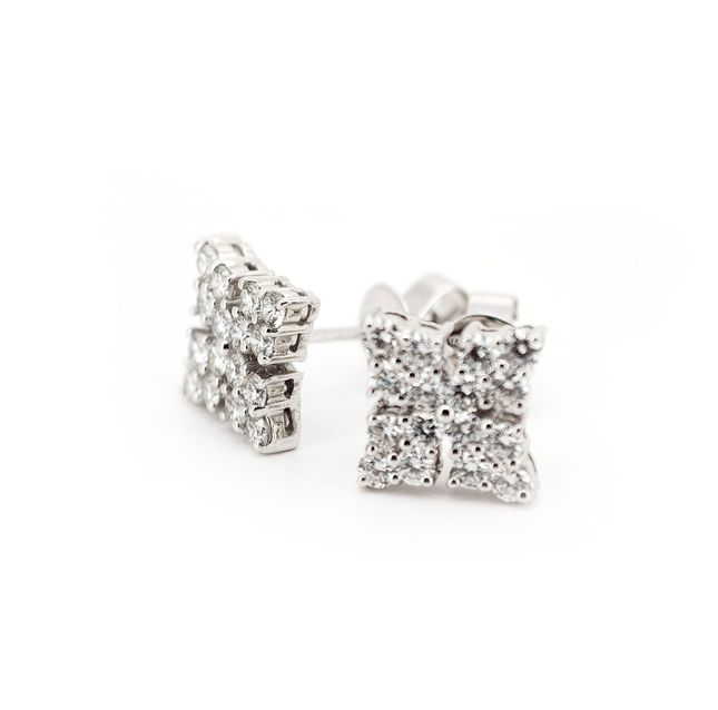 Celeste Diamond Glow Stud Earring