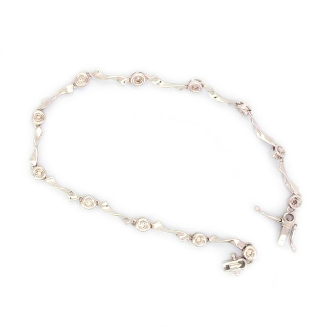 Diamond Round 18K White Gold Bracelet – LB1022
