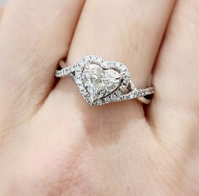 Couture Diamond Heart Ring 18K White Gold LR14418