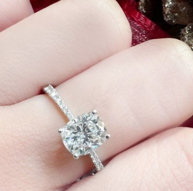Twilight Solitaire Diamond 18K White Gold Ring