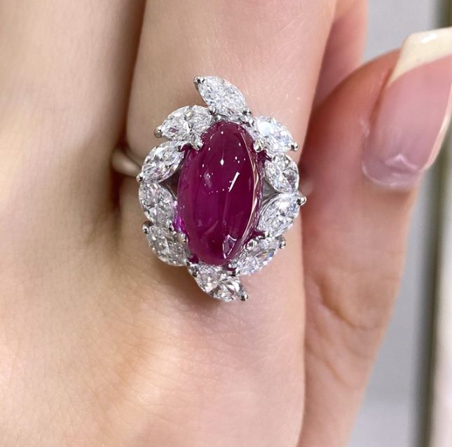 Ruby Ring in 18K White Gold – LR9876
